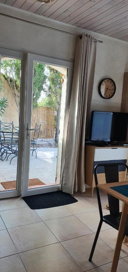 Studio Cosy Avec Grande Terrasse Au Calme Vila Saint-Cyr-sur-Mer Exterior foto